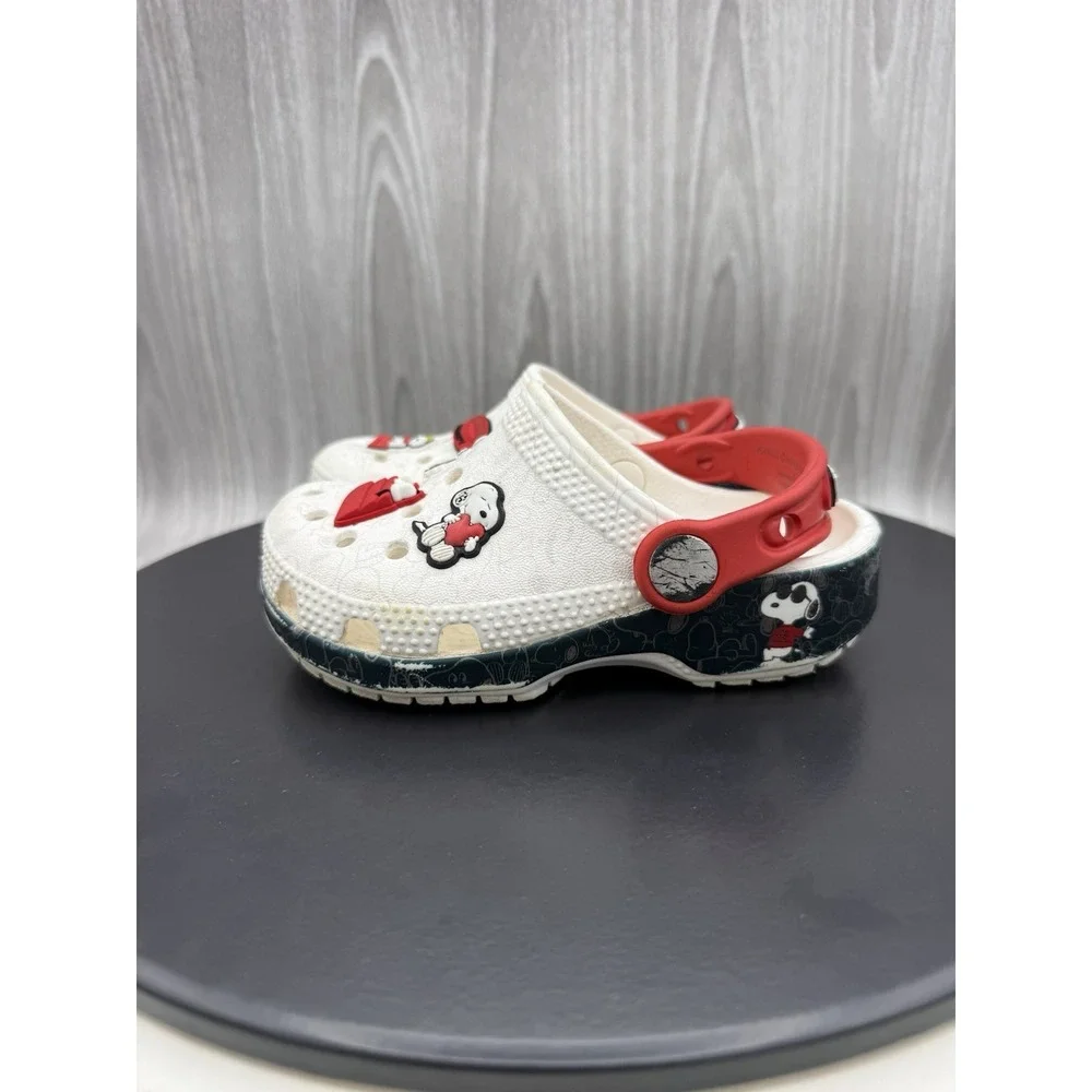 Crocs x Peanuts Classic Clog Toddler Size C8 Snoopy and Joe Cool Slip On Sandals